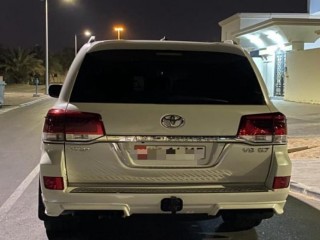 للبيع سيارة استيشن Vxr 5.7 موديل 2016