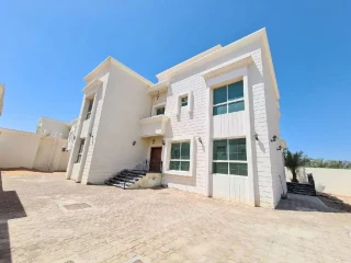 فيلا مستقلة  للإيجار في مدينة محمد بن زايد