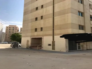 بناية للبيع في النباعة /الشارقة