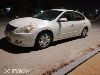 نيسان ألتيما 2010