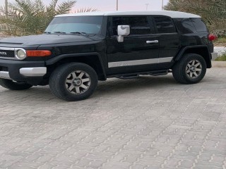 للبيع تيوتا اف جي موديل 2007