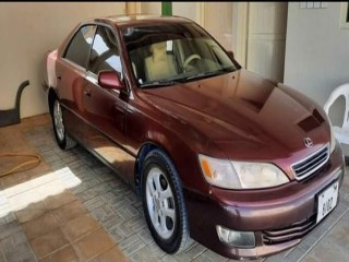 للبيع لكزس E300 وارد مديل 2001