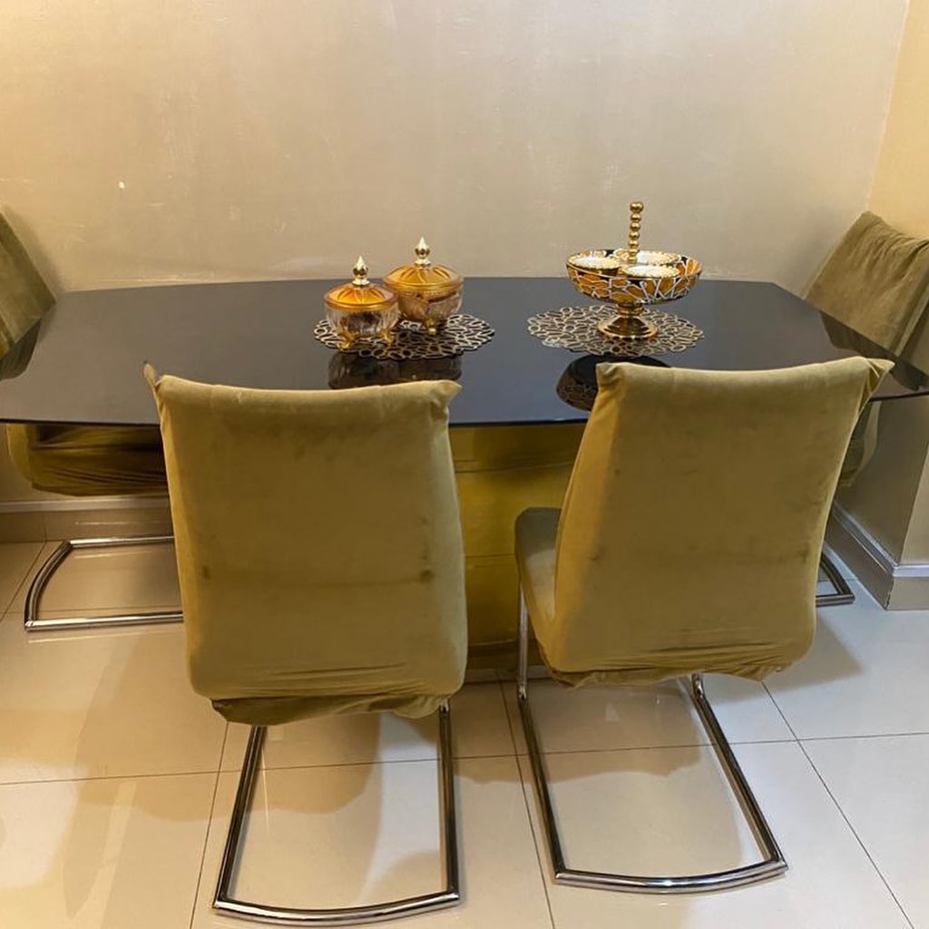 طاولة طعام 4كراسي