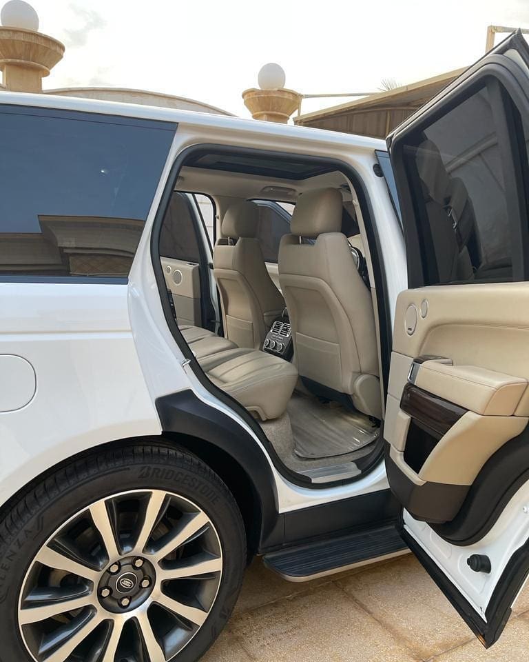 للبيع سبارة رنج روفر HSE خليجي موديل 2015