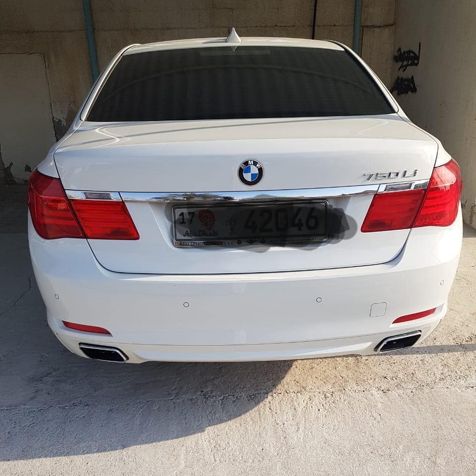 للبيع سيارة BMW 750 خليجي موديل 2011