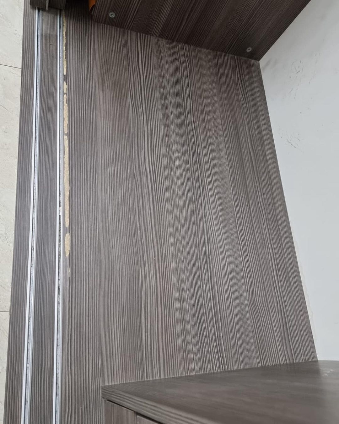 كبت سحاب .. slide woredrobe من panemirates ( حول الامارات للمفروشات ) 