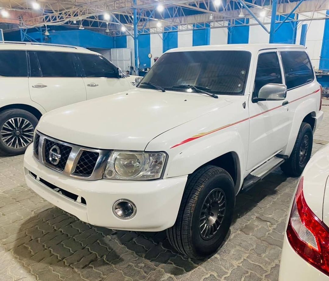  للبيع سيارة نيسان بترول ٢٠٠٦