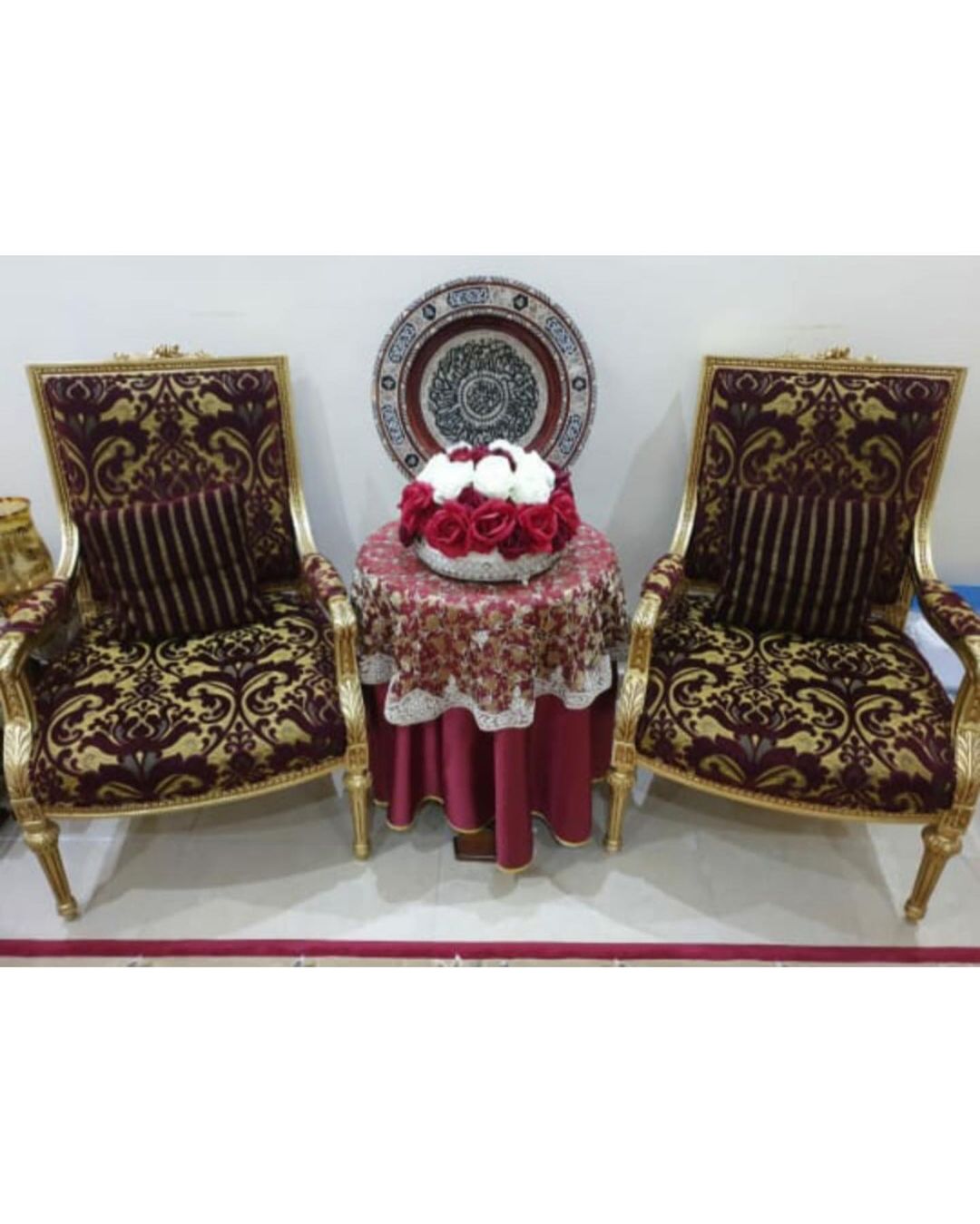 صالون عفش مصري احمر كنب + طاولات+ ستارة + سجادة