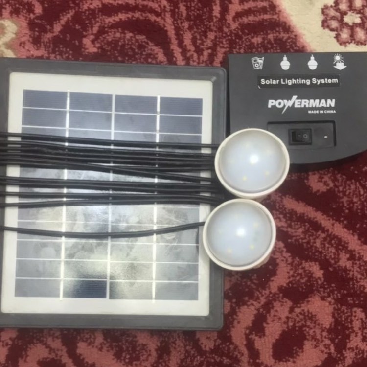 ليت LED قوي للحدائق يشتغل بالطاقة الشمسية 4W / 11V