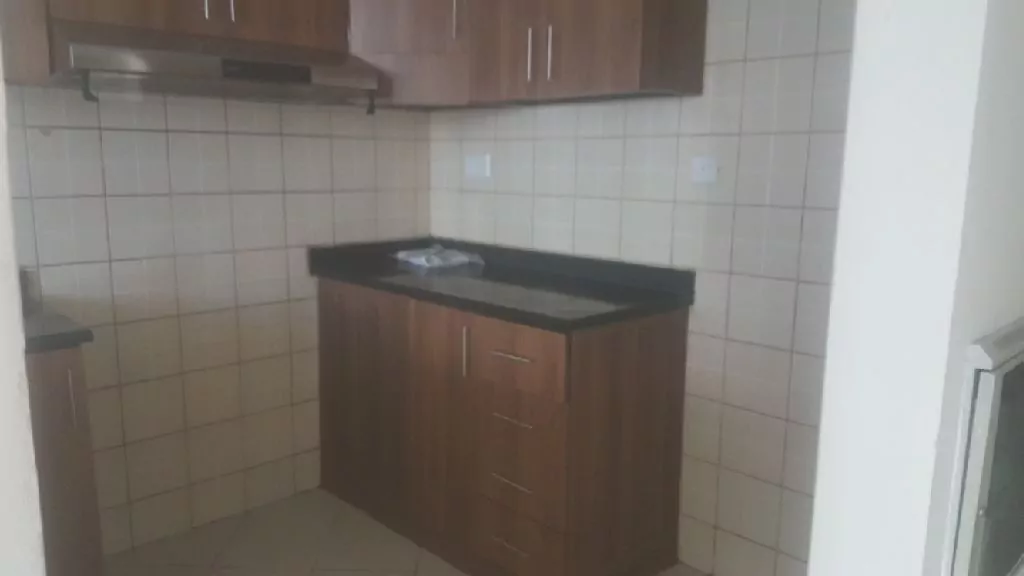 شقة للإيجار بأبراج عجمان 