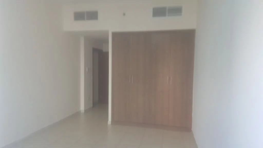شقة للإيجار بأبراج عجمان 