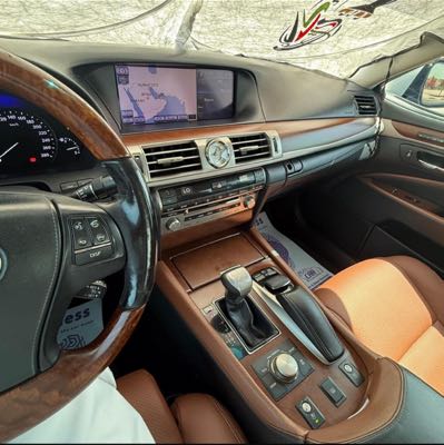 لكزس LS 2013