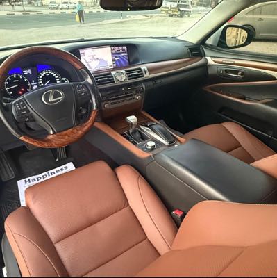 لكزس LS 2013