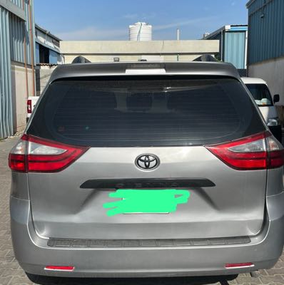TOYOTA SIANNA 